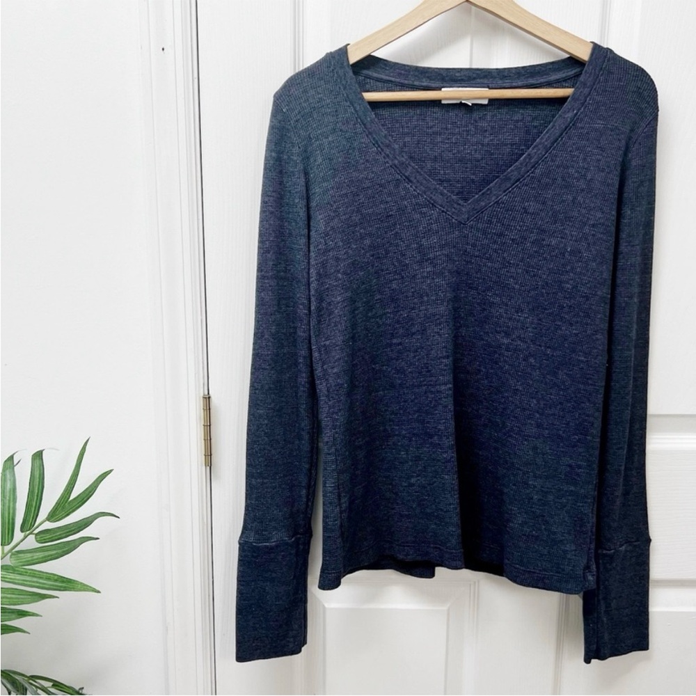Michael Stars Soft Knit V-neck Pullover Long Sleeve Sweater in Blue
